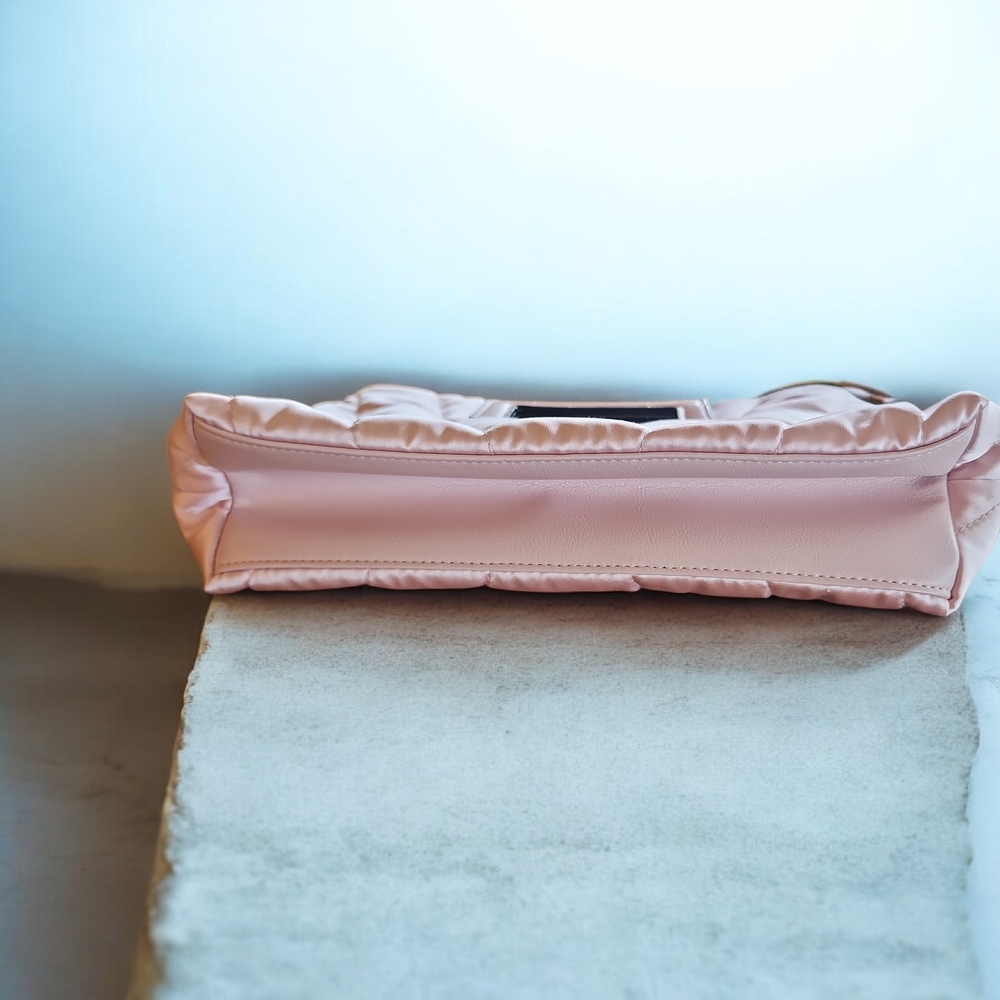 Victoria's Secret Elegant Blush Pink Quilted Clutch Bag - Picture 8 of 10